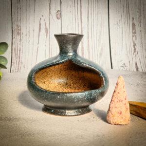 Ceramiczna podstawka do Palo Santo typu kominek - obrazek 2