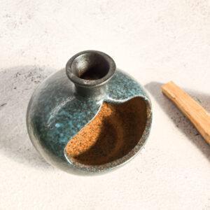 Ceramiczna podstawka do Palo Santo typu kominek - obrazek 3